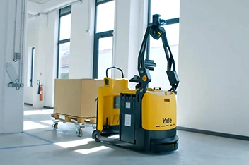 Reducing costs with robotic forklifts 
